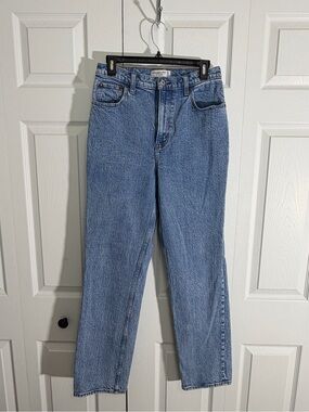Abercrombie & Fitch The 90’s Ultra High Rise  Light Wash Women's Jeans